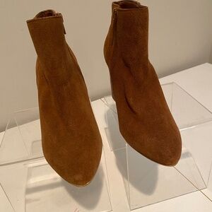 STEVE MADDEN GOGNAC SUEDE ANKLE BOOTIE SIZE 7M